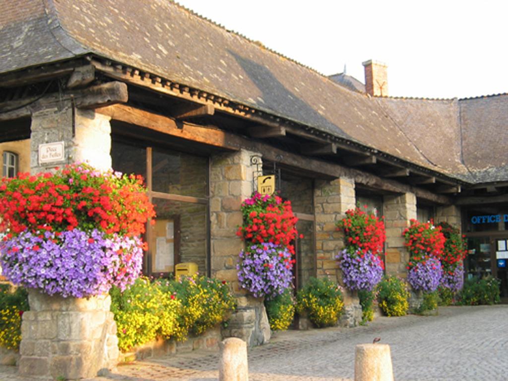 Les Locations Du Puits Rochefort-en-Terre Exterior foto