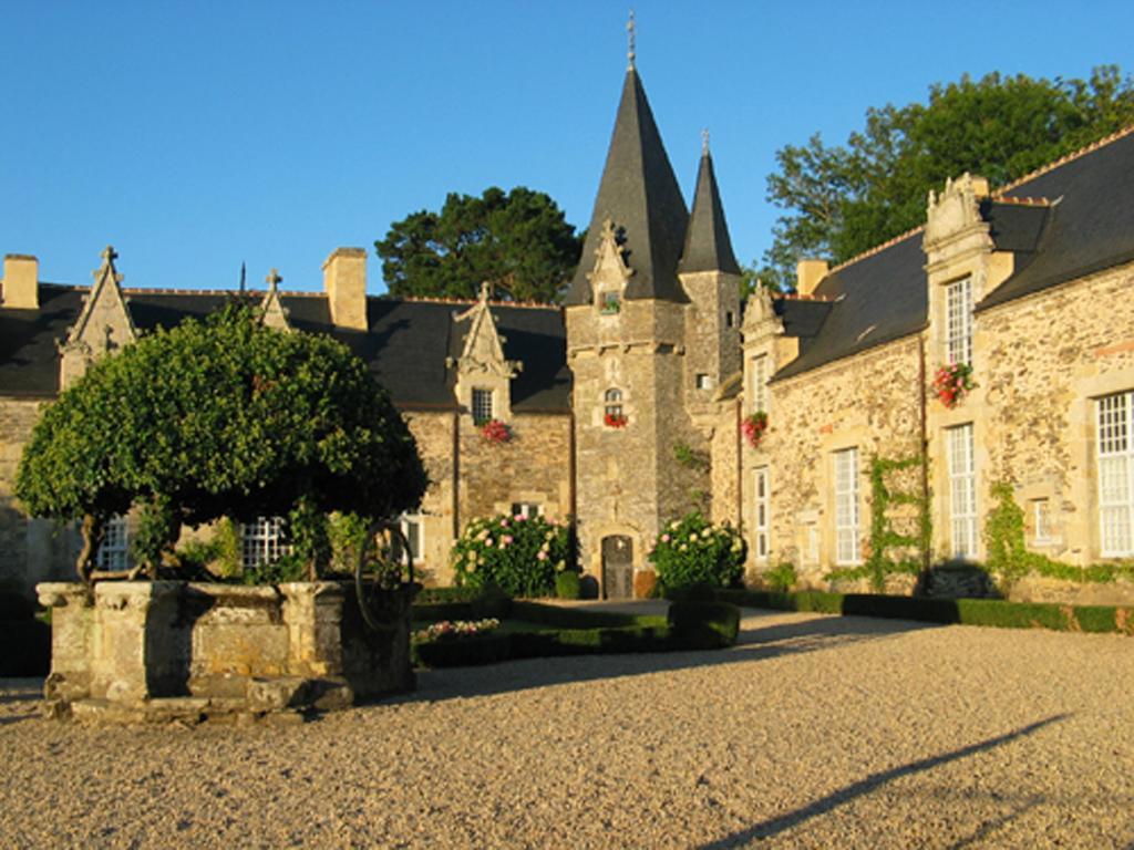 Les Locations Du Puits Rochefort-en-Terre Exterior foto